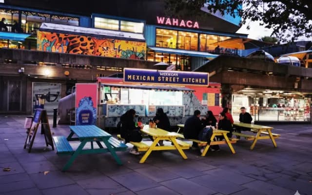 Ely's Yard Food Trucks